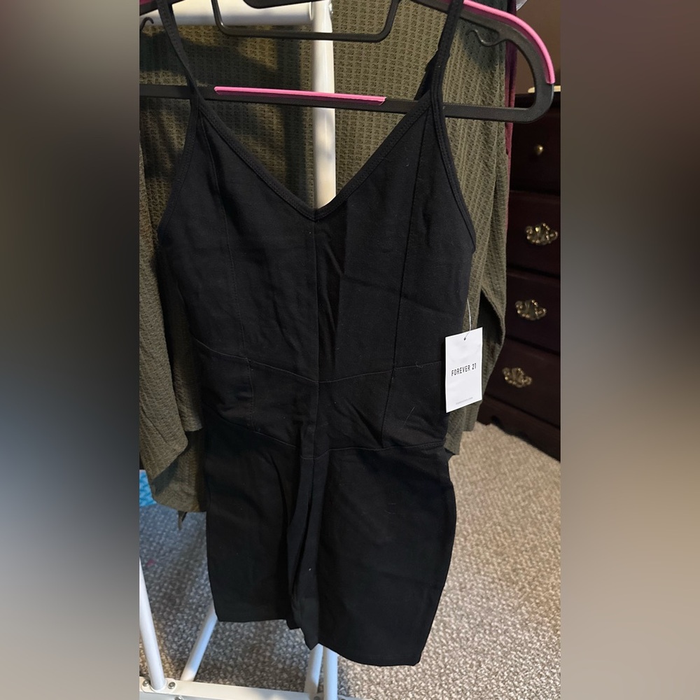 Forever 21 Black Activewear shorts-suit NWT
